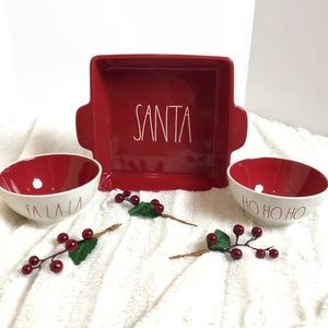 Red Santa Baking Dish With Two Bowls Set